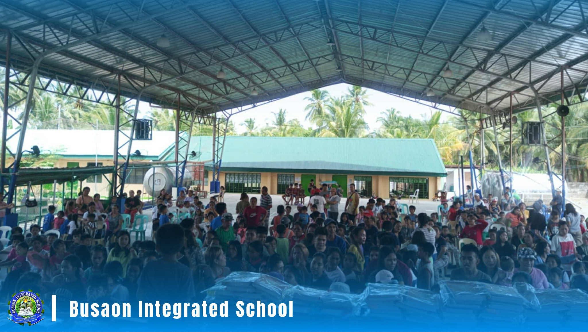 Nizi Bhandari with pupils at Busaon Integrated School, Tagum