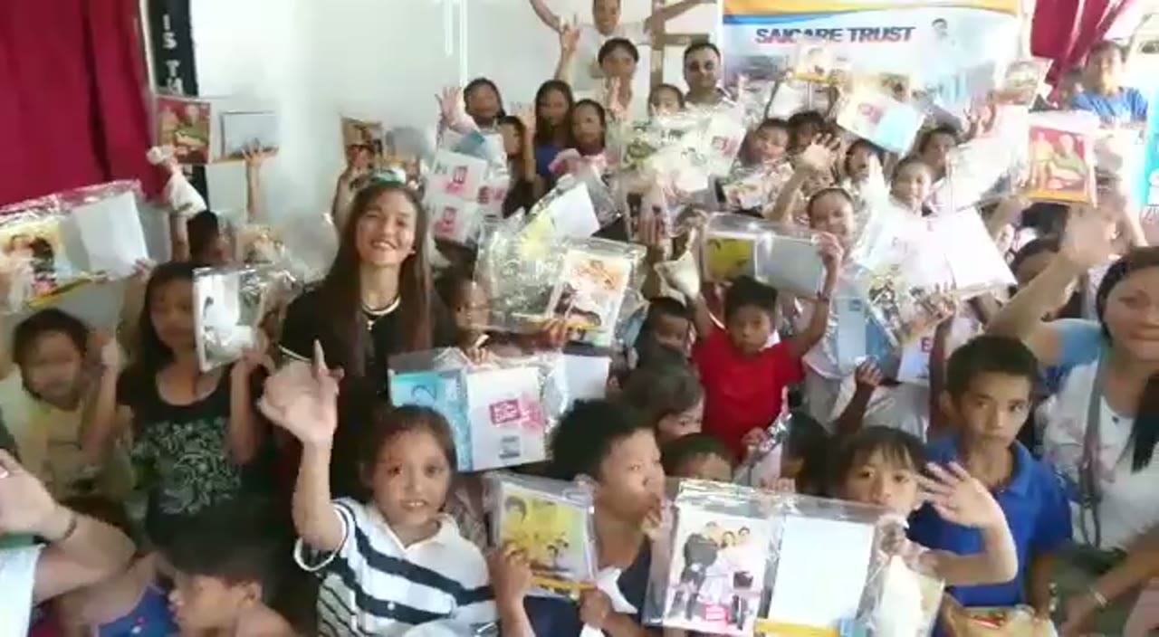 Nizi Bhandari's 2023 school-supply drive for 350 children